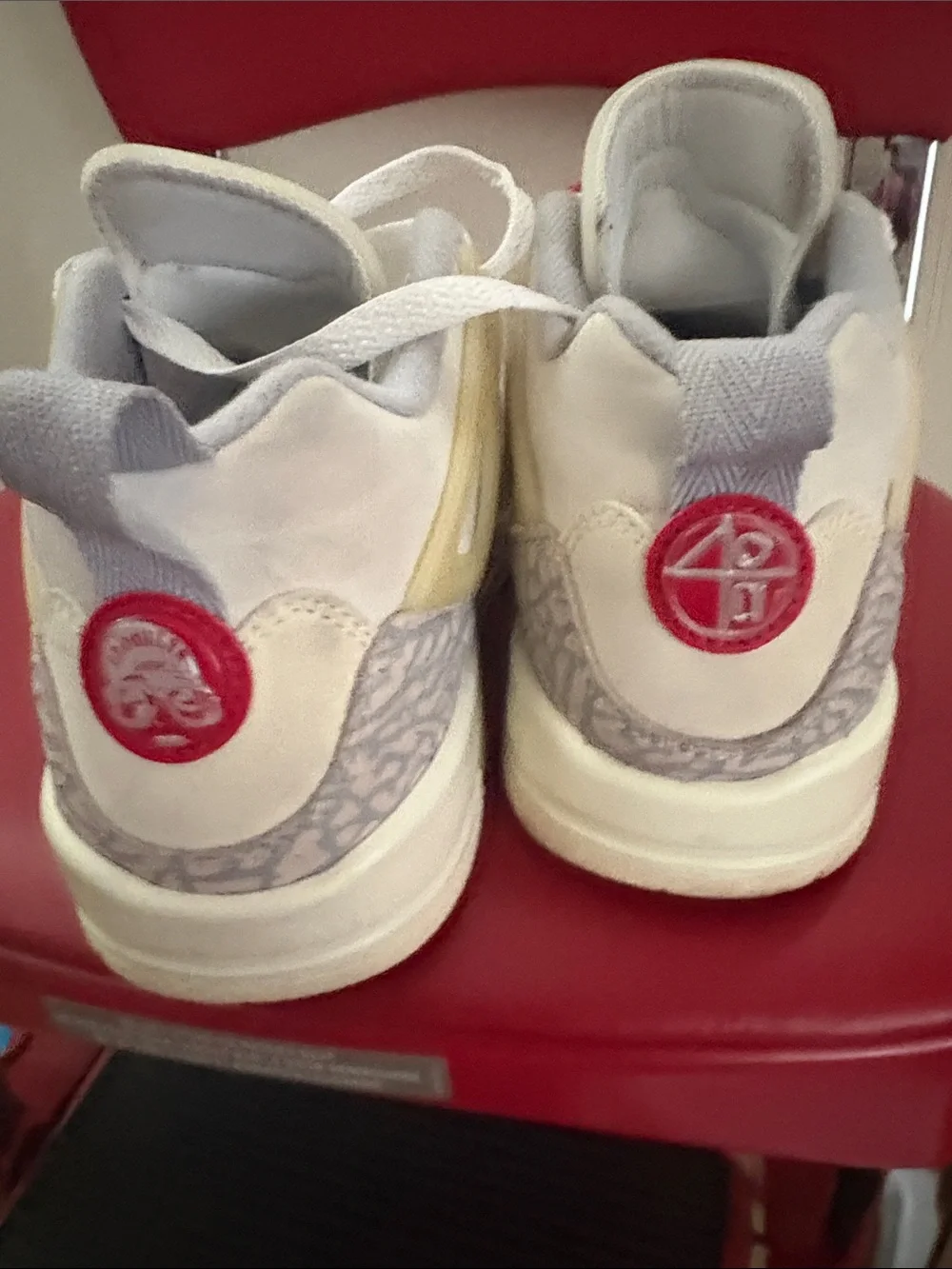 Spizike  Jordan /spike size 4.5 boys 6 women